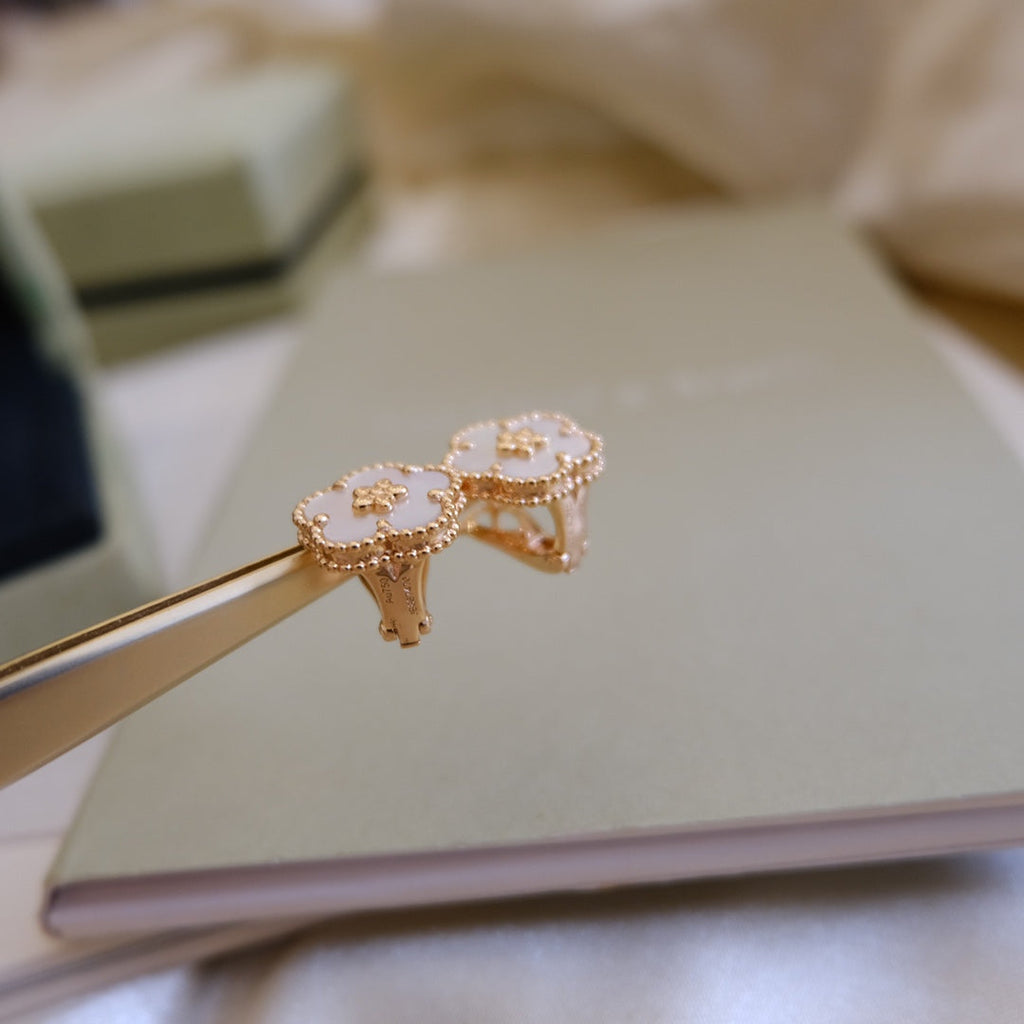 VCA LUCKY PINK GOLD WHITE MOP EARRINGS