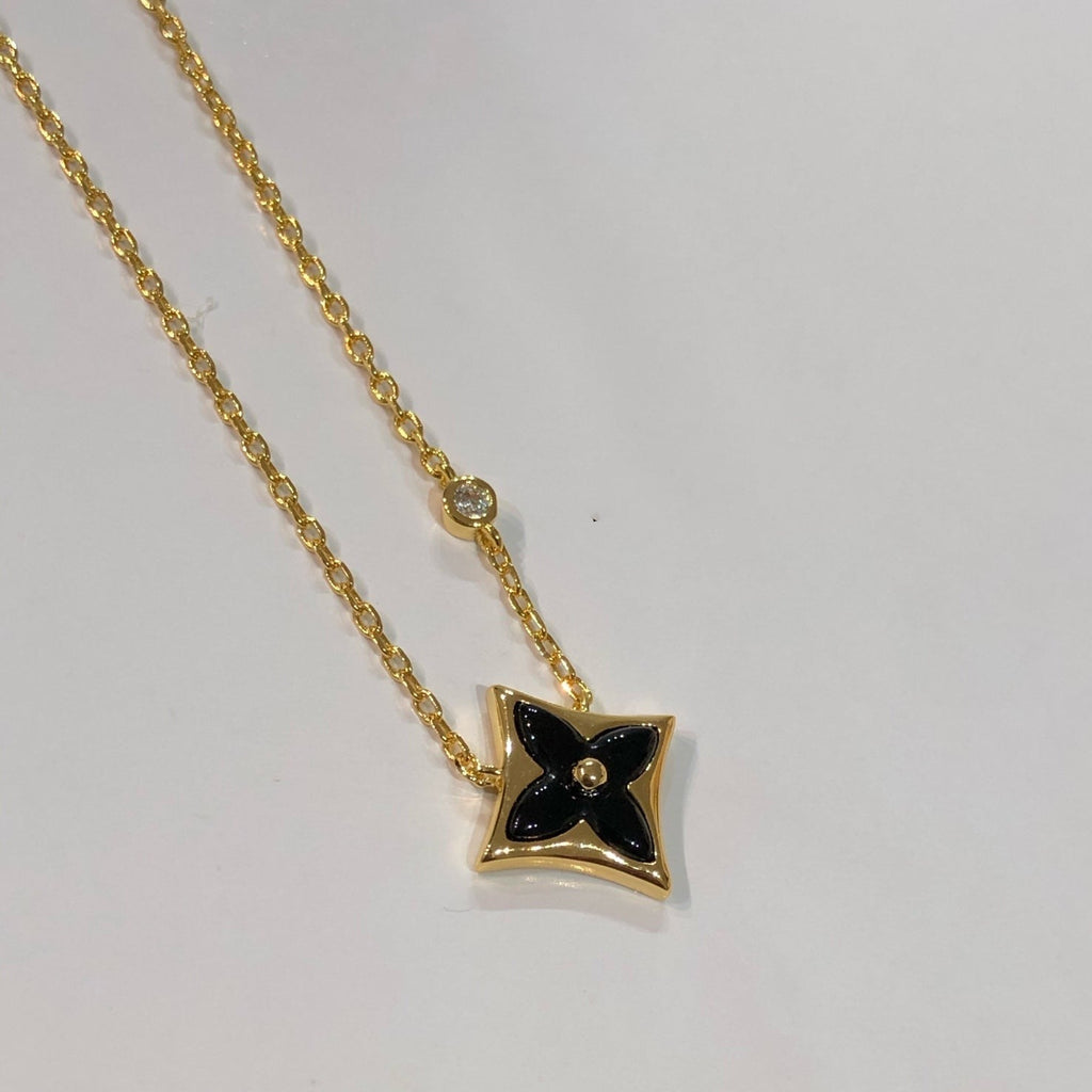 LOUIS VUITTON STAR BLACK MOP NECKLACE