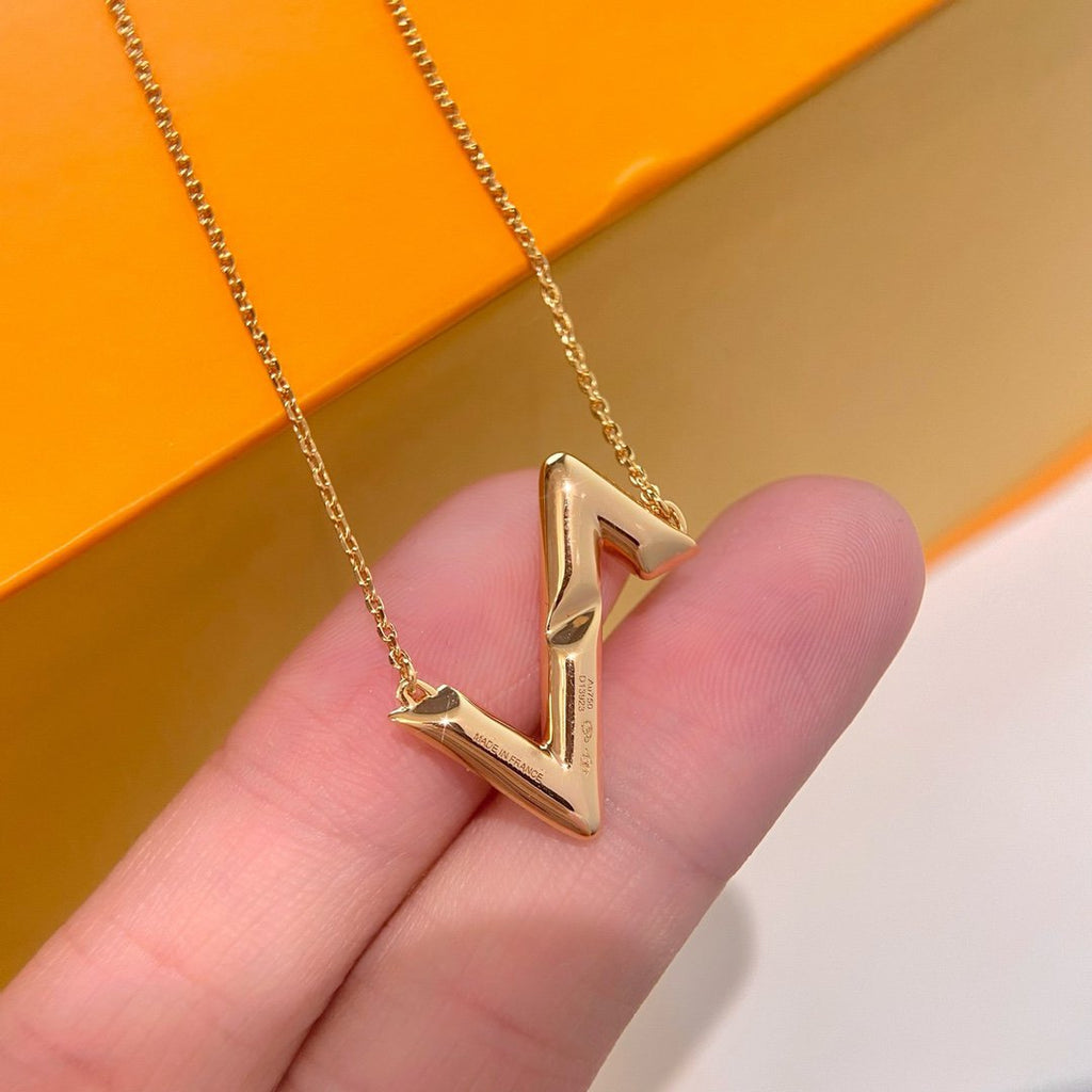 LOUIS VUITTON VOLTE UPSIDE DOWN NECKLACE