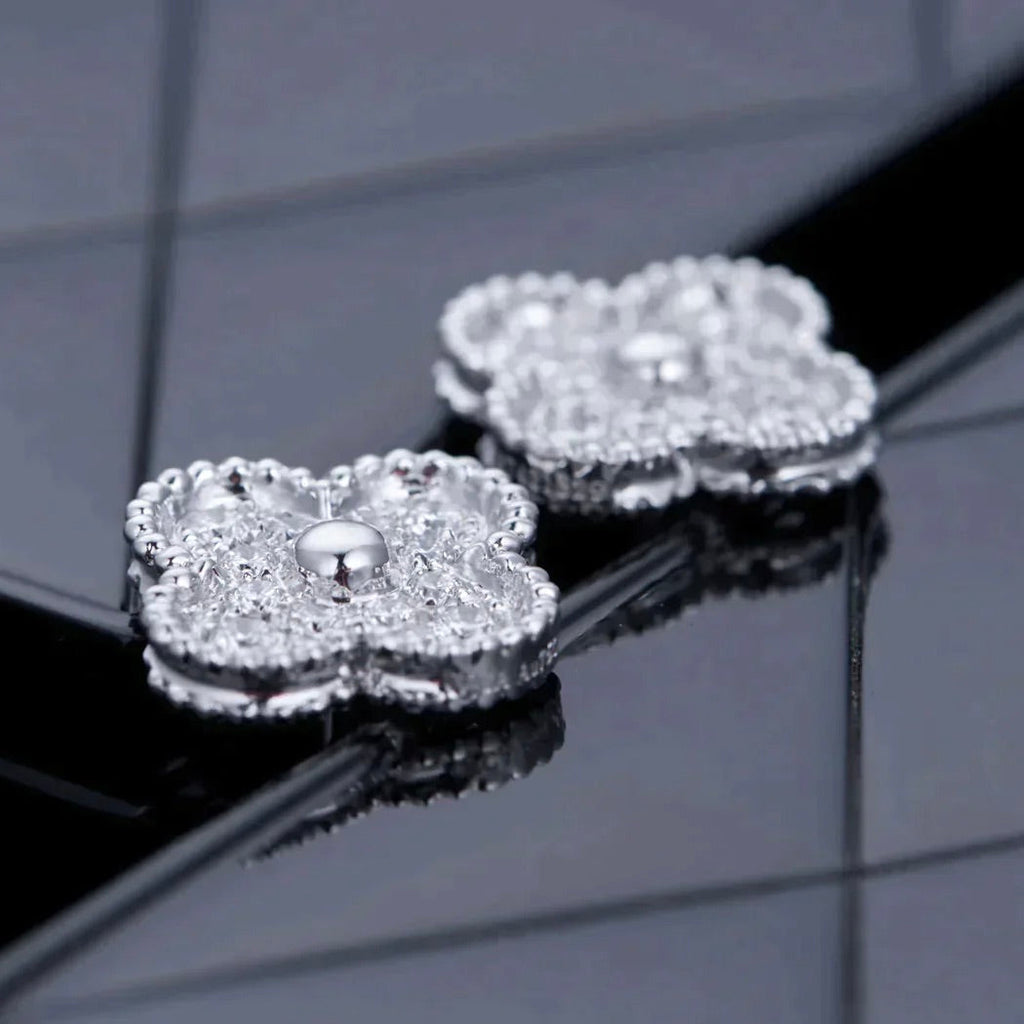 VCA CLOVER 1 MOTIFS DIAMOND STUD EARRINGS SILVER