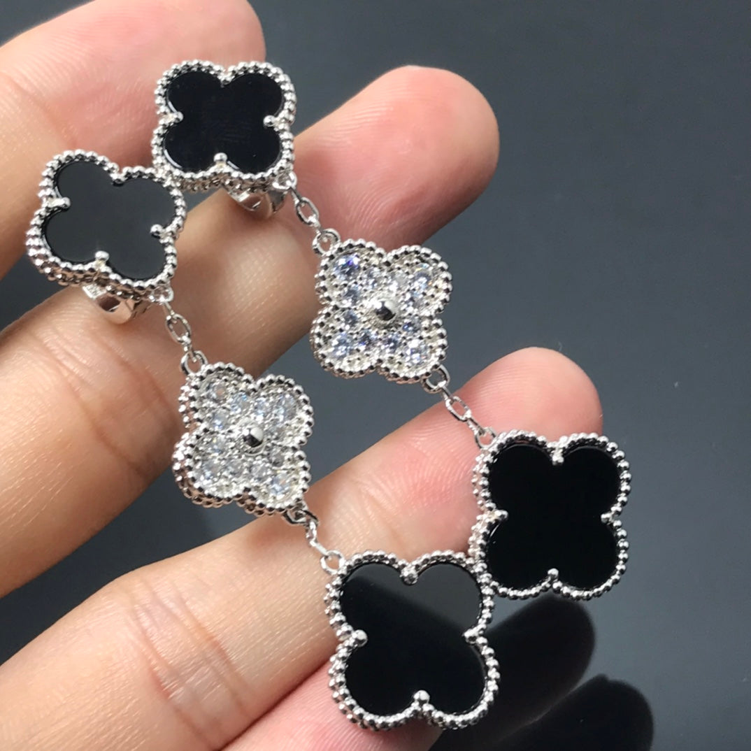 VCA CLOVER 3 MOTIF DIAMOND ONYX SILVER EARRINGS