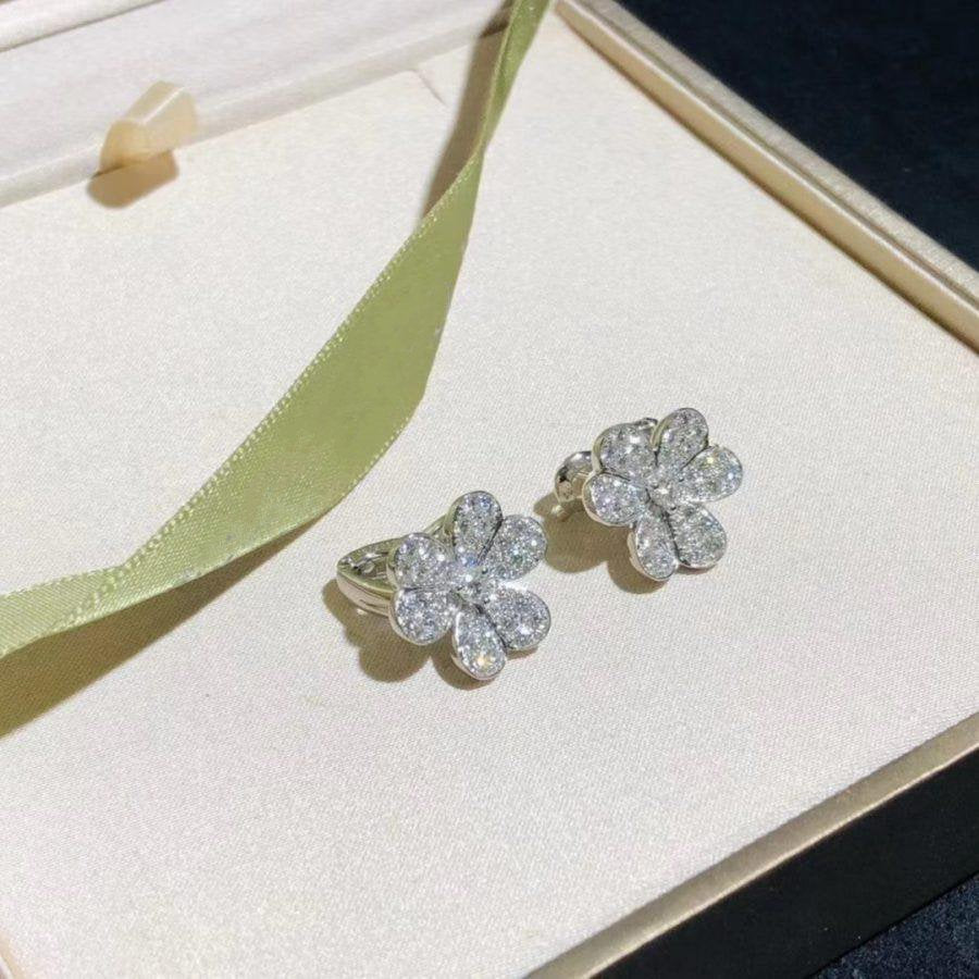 VCA FRIVOLE SILVER FLOWER DIAMOND EARRINGS